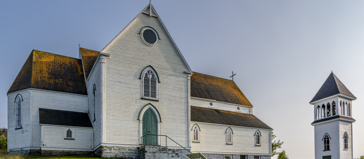 La histórica iglesia anglicana de San Jorge en Brigus (Canadá)
