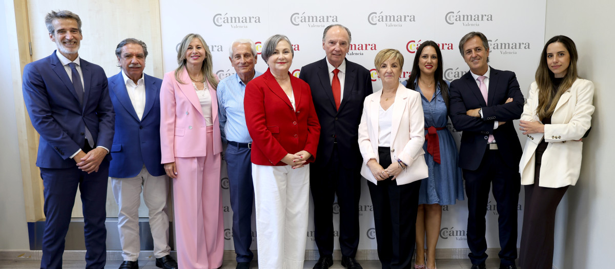 Imagen, de izquierda a derecha, de Fernando Gastaldo, Juan Cámara, Olga García, Francisco Corell, María José Mainar, José Vicente Morata, Marian Cano, Maribel Sáez, Alejandro Bermejo y Yasmina Santos