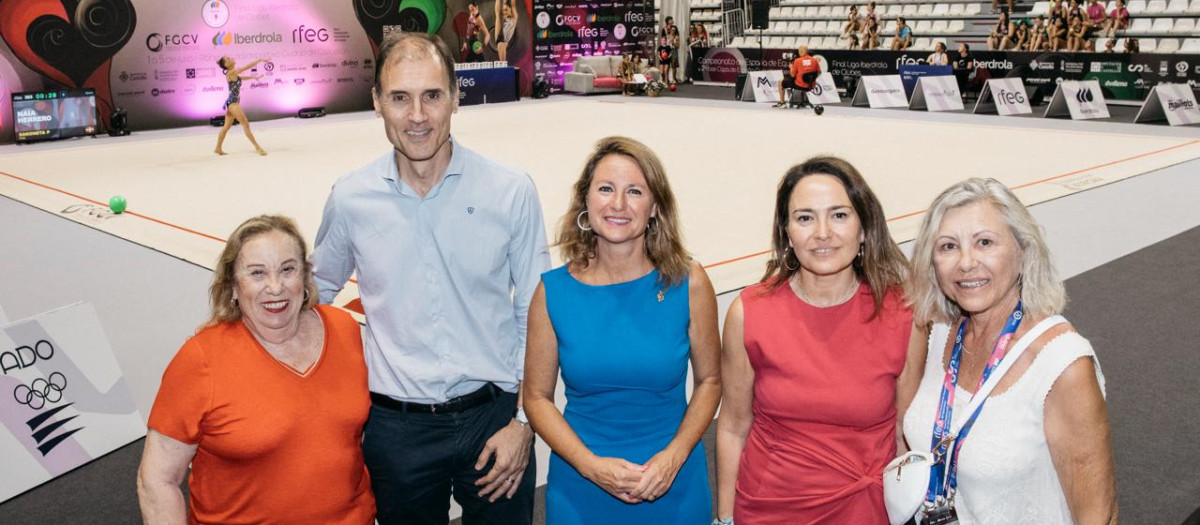 Visita de Carrasco al Campeonato de Gimnasia