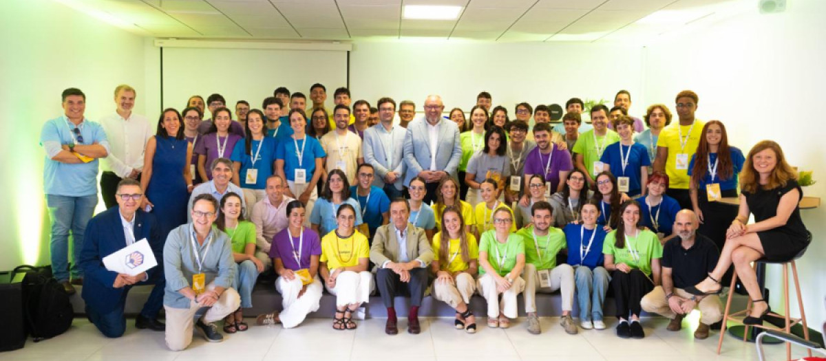 Foto de familia de la clausura del campus Innovaction Covap