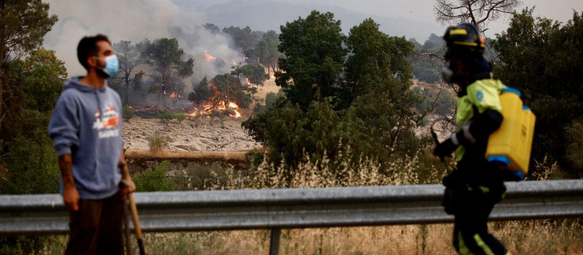 Incendio en Navaluenga