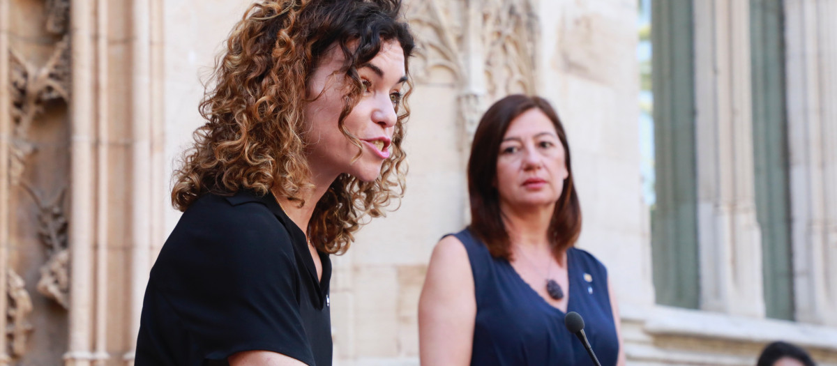 Armengol y la actual Secretaria de Estado de Turismo, Rosario Sánchez