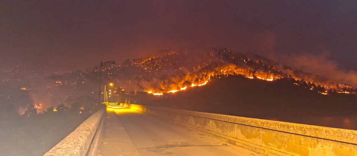 Incendio en la presa del Burguillo (Ávila).