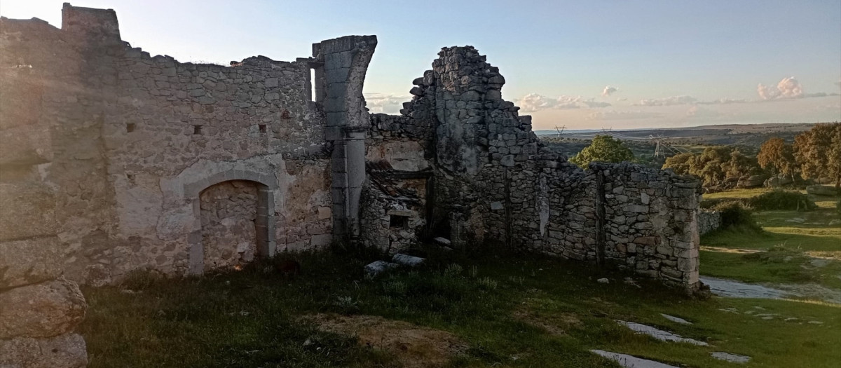 Ermita de Santa María de La Losa y ermita de San Miguel de El Espinar (Segovia)