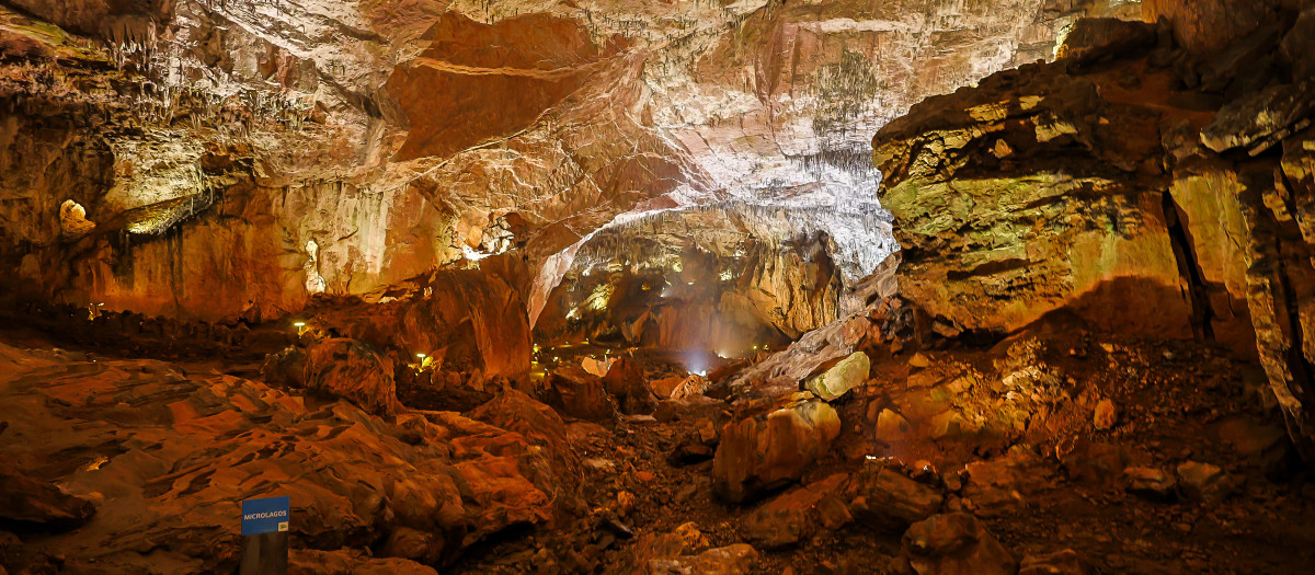 Cuevas de Valporquero, en León