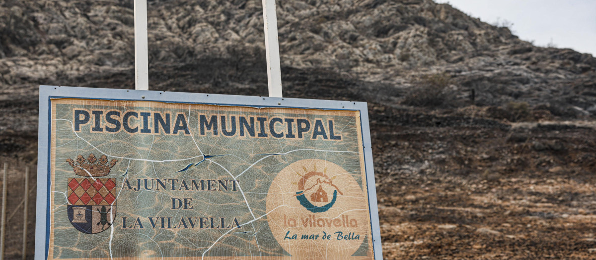 Imagen de una de las zonas arrasadas por el incendio forestal de la provincia de Castellón
