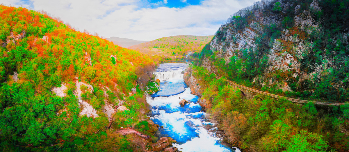 Cascadas Strbacki buk del Parque Nacional Una, en Bosnia y Herzegovina