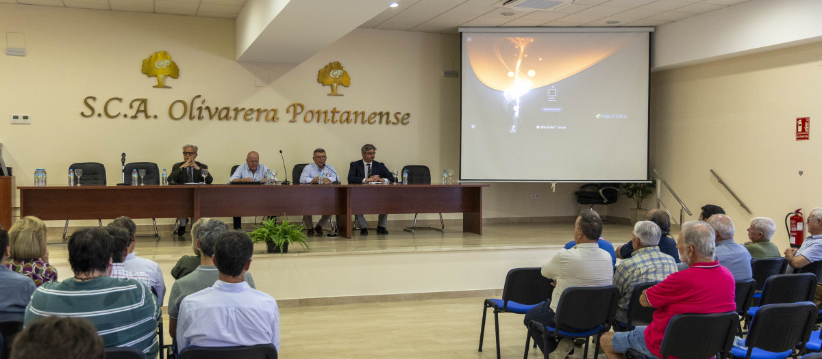 Reunión de la Comunidad de Regantes Miragenil