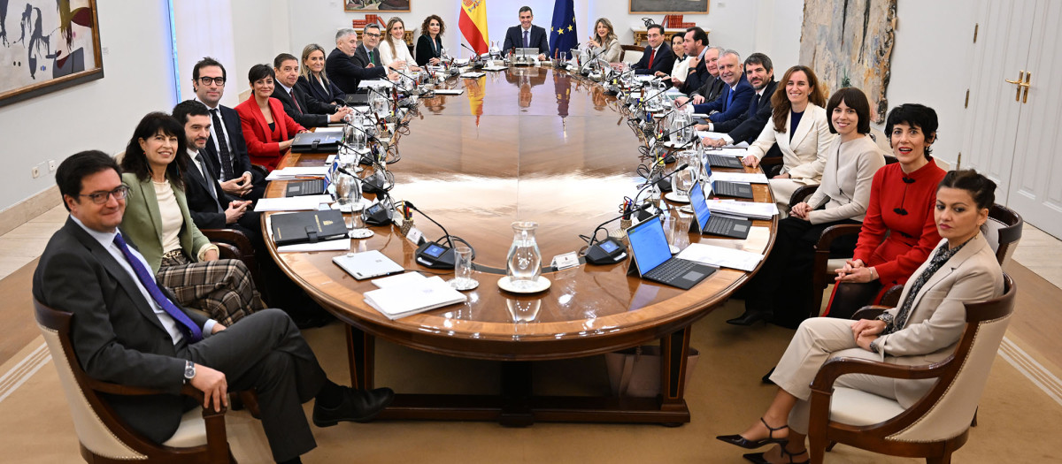 Imagen de la mesa del Consejo de Ministros, en una reunión reciente