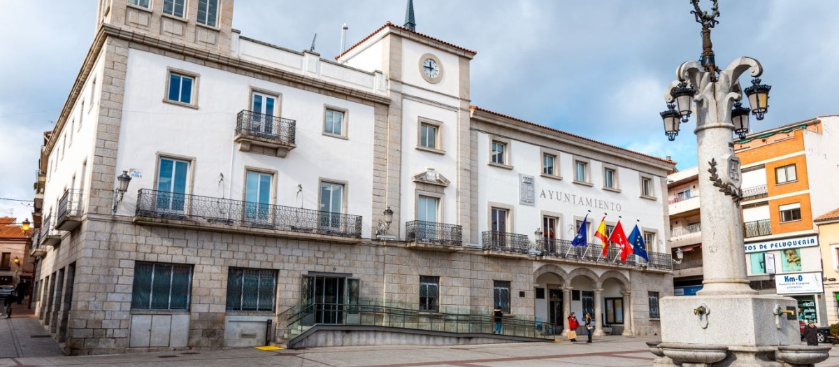 Fachada del Ayuntamiento de Colmenar Viejo