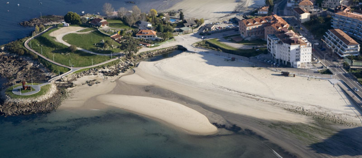 Bandera roja en tres playas de Galicia