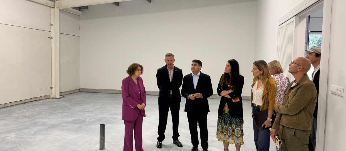 Inauguración de la plataforma logística de Santiago

REMITIDA / HANDOUT por DELEGACIÓN DEL GOBIERNO
Fotografía remitida a medios de comunicación exclusivamente para ilustrar la noticia a la que hace referencia la imagen, y citando la procedencia de la imagen en la firma
30/7/2026