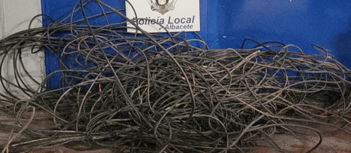 Cable de cobre del alumbrado público recuperado por la Policía Local de Albacete
