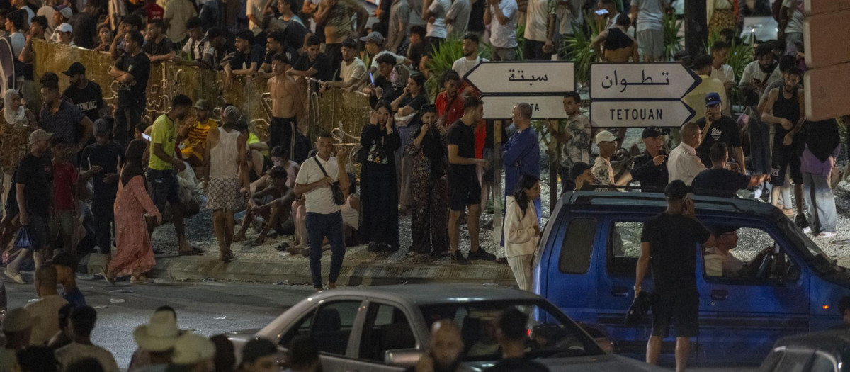 Frontera de Bab Sebta entre Marruecos y Ceuta