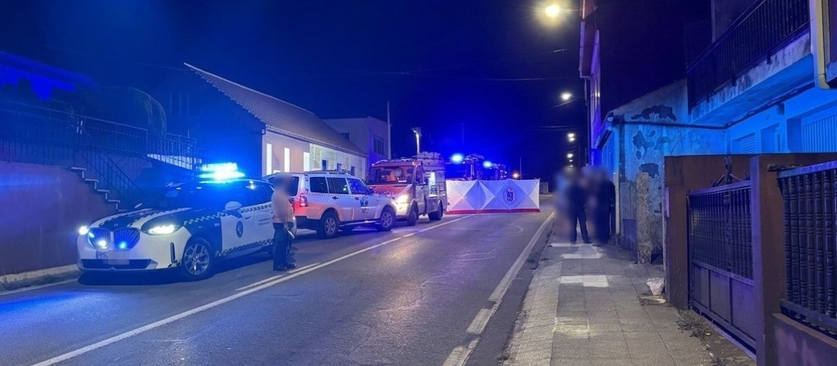 Efectivos desplazados hasta un accidente de tráfico que se saldó con la muerte de un joven, en A Pobra do Caramiñal (A Coruña), a 31 de julio de 2026.

REMITIDA / HANDOUT por BOMBEROS DE BOIRO
Fotografía remitida a medios de comunicación exclusivamente para ilustrar la noticia a la que hace referencia la imagen, y citando la procedencia de la imagen en la firma
31/7/2026