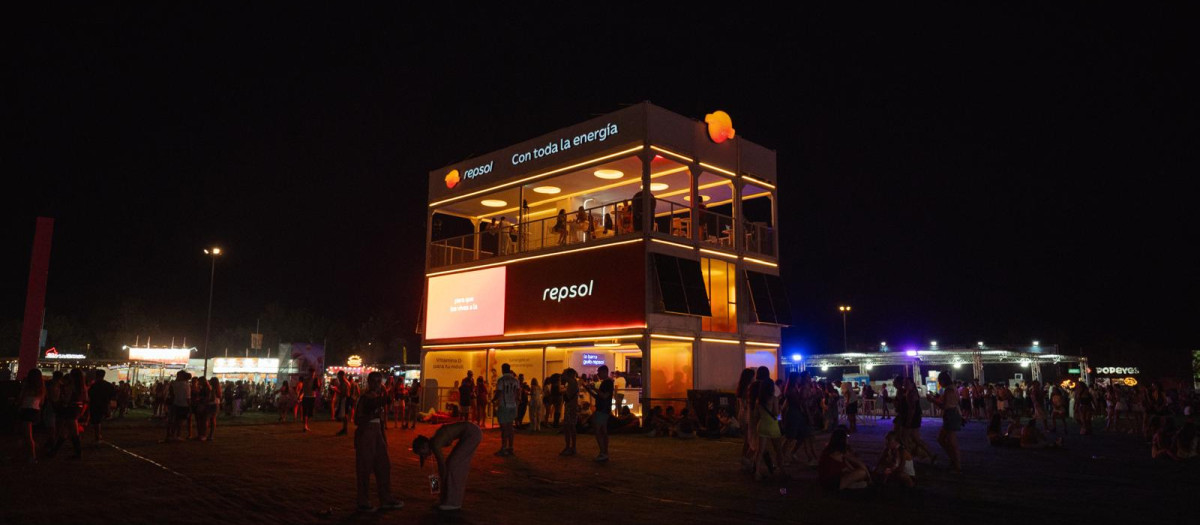 Imagen del stand de Repsol en el Festival Arenal Sound