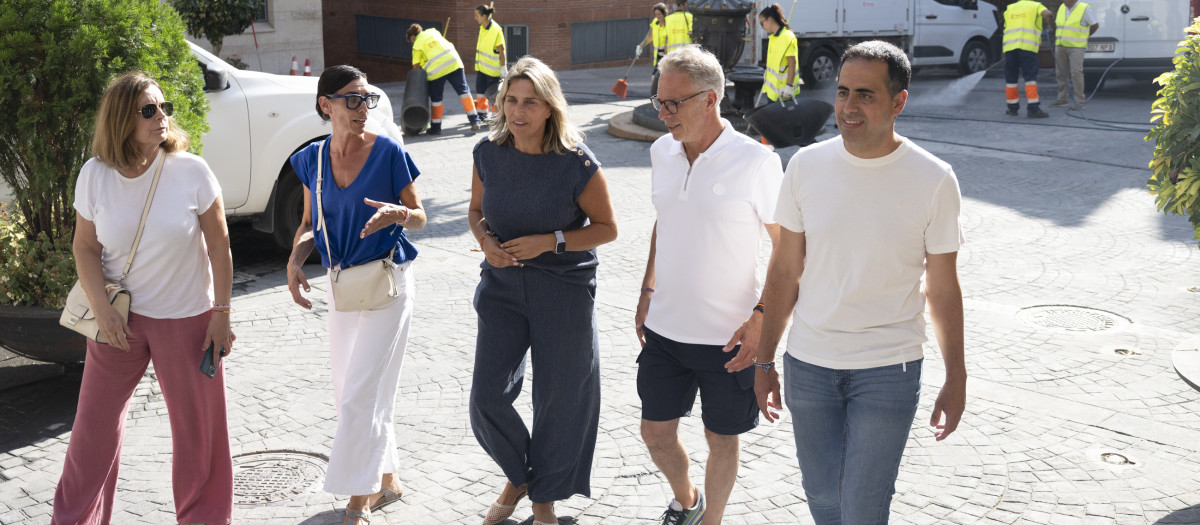 Imagen de Marta Barrachina en uno de los municipios afectados por el incendio de la Vall d'Uixò.
