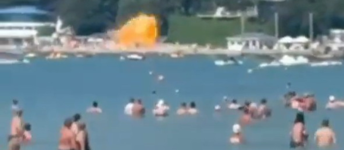 Dron ucraniano cae en la playa rusa de Arjipki