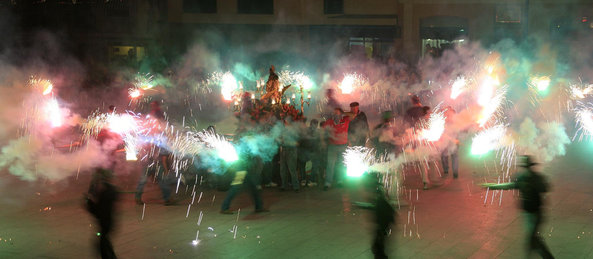 Imagen de archivo de la procesión de subida de San Roque o Pujà