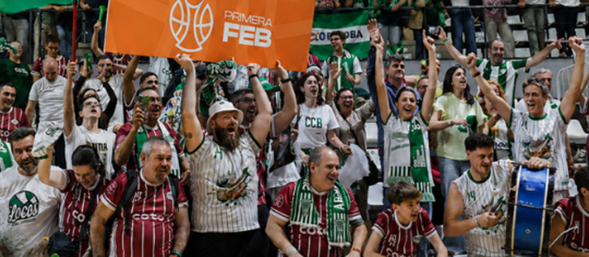 Aficionados del Coto Córdoba la temporada pasada