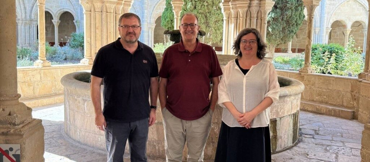 Imagen de los representantes de Obra Cultural Balear, Òmnium Cultural y Acció Cultural del País Valencià.