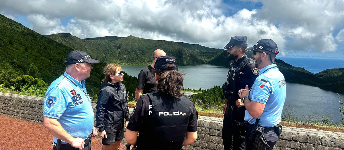 Agentes de la Policía Nacional comparten patrullas con la policía portuguesa en Azores