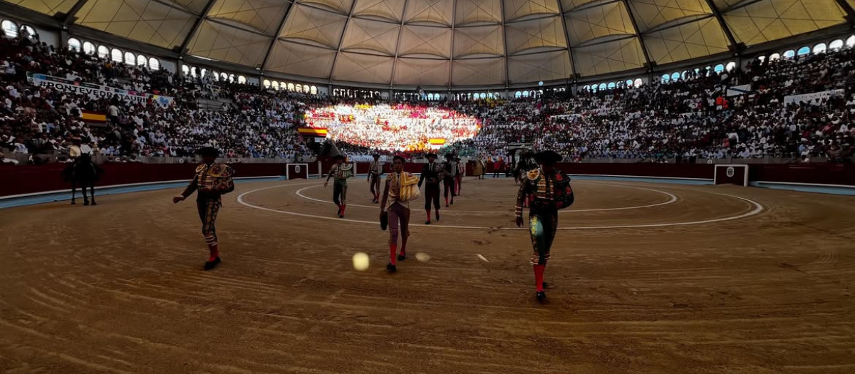 La Plaza de Toros de Pontevedra, llena