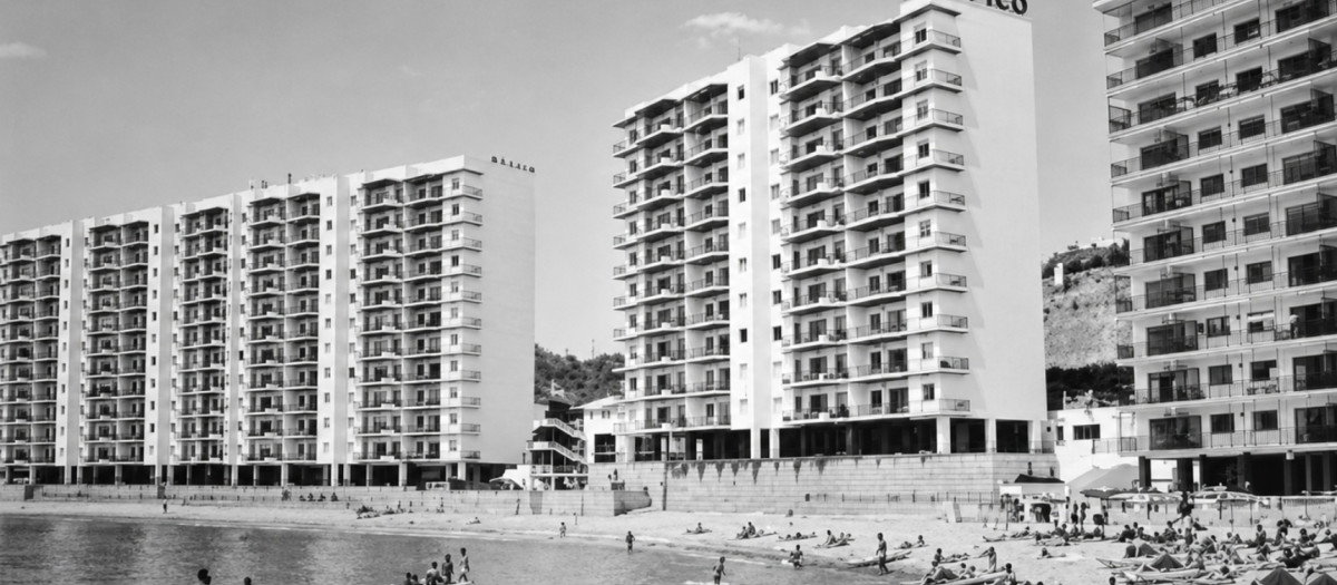 Los apartamentos Olympos en la zona de Carvajal-Los Boliches