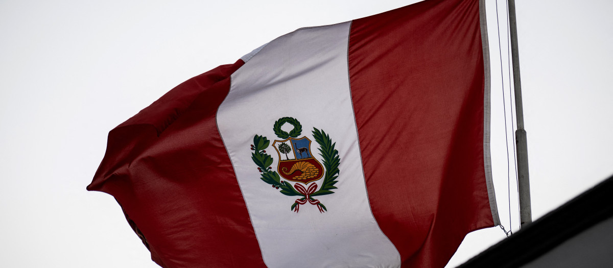 Bandera Perú
