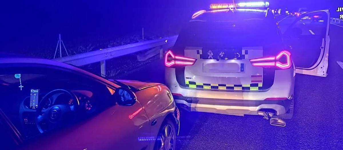 Aunque parezca mentira también sancionan a los coches de la Guardia Civil