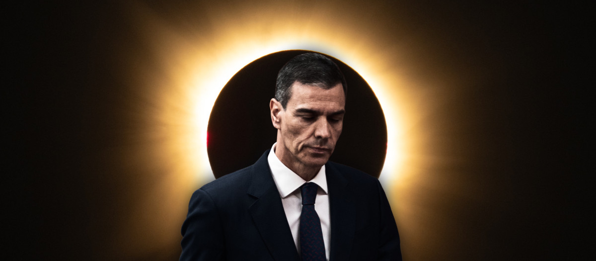 Pedro Sánchez con el eclipse al fondo