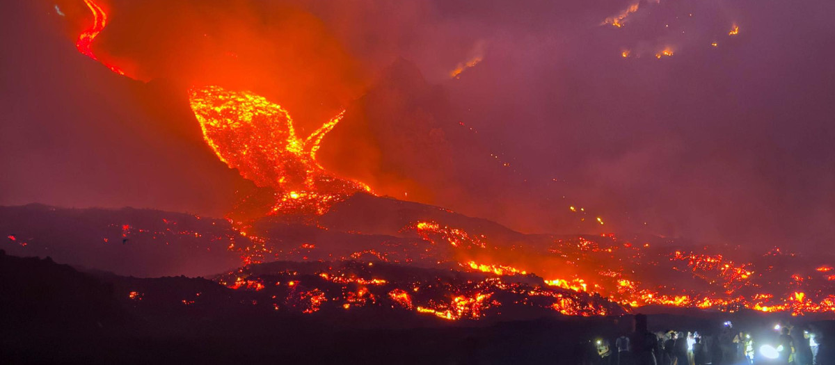 Erupción del volcán Etna, en Sicilia