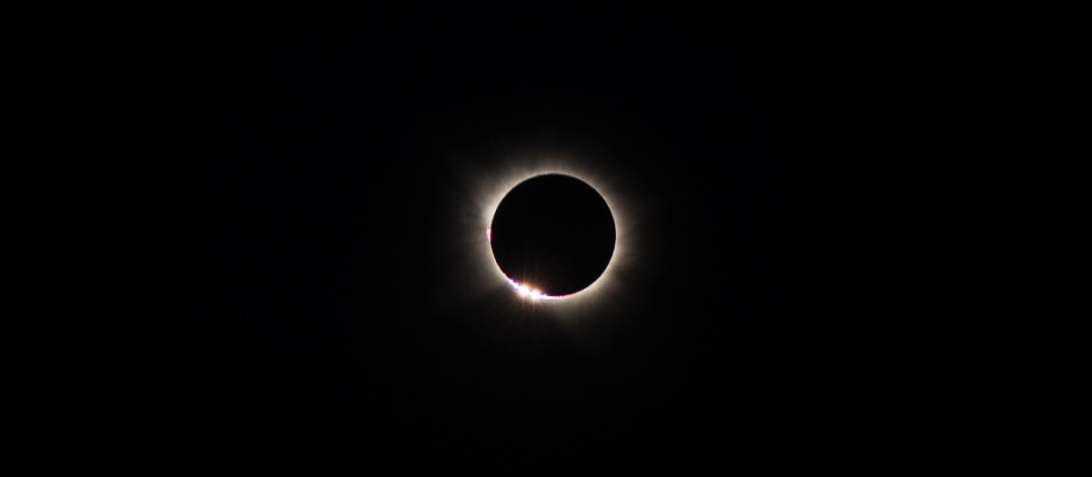 Vista durante el eclipse solar total de 2026, a 12 de agosto de 2026