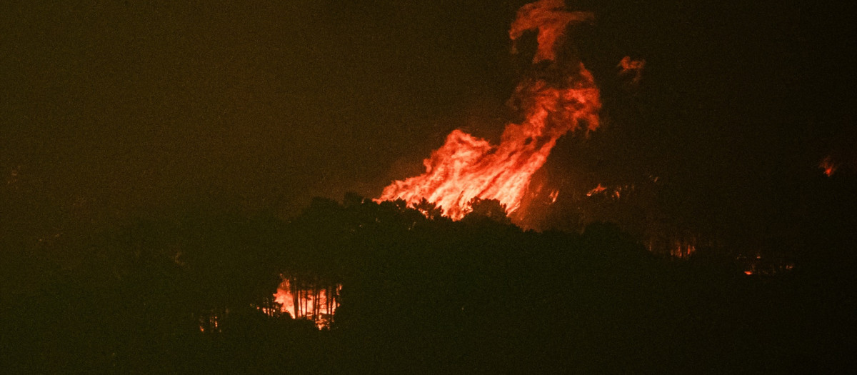 Vista del incendio en La Adrada, Ávila, Castilla y León