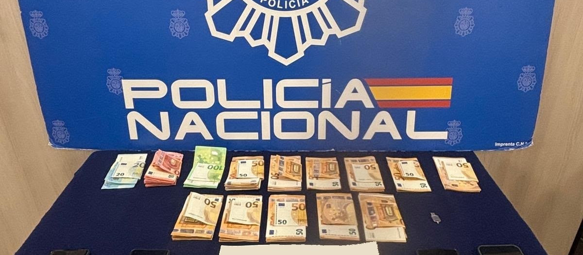 La Policía Nacional detiene a un varón por estafar más de 135.000 euros a tres víctimas simulando ser agente de la Guardia Civil