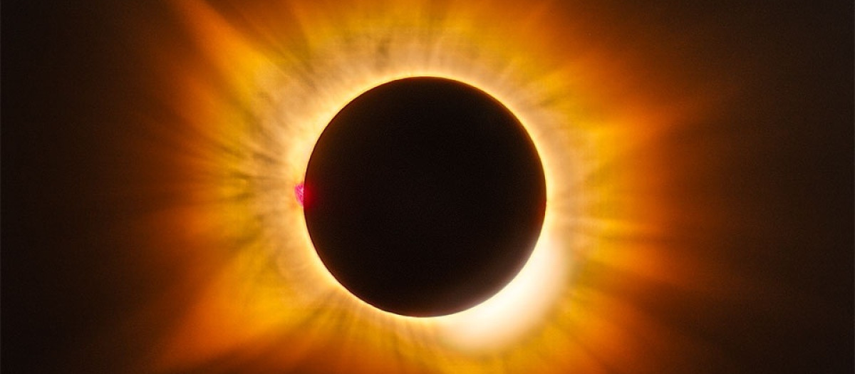 La imagen del día de la NASA representa al eclipse solar total del 12 de agosto de 2026 desde Benavente (Zamora)