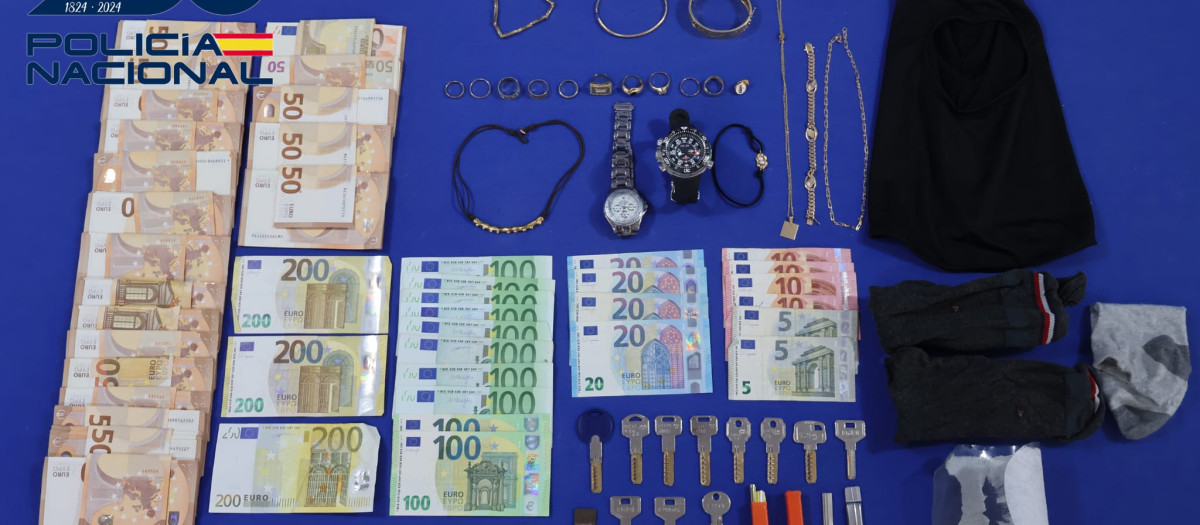 Efectos que portaba el detenido tras ser pillado 'in fraganti' dentro de un piso en Salamanca