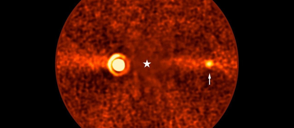 Imagen obtenida con el VLT del exoplaneta Beta Pictoris d