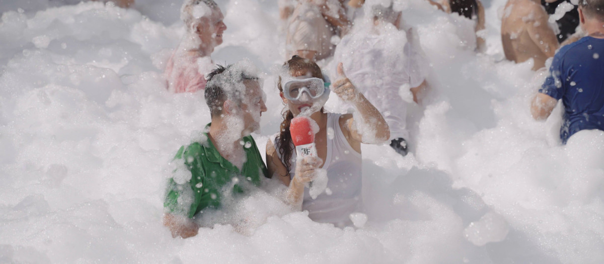 Imagen de la fiesta de la espuma de Les Useres de Castellón.
