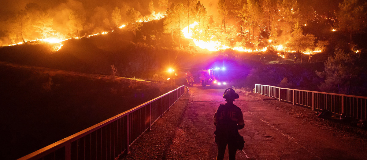 El incendio de Las Hurdes, que ha saltado a la provincia de Salamanca