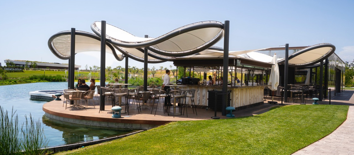 Terraza de Mena en La Finca Gran Café