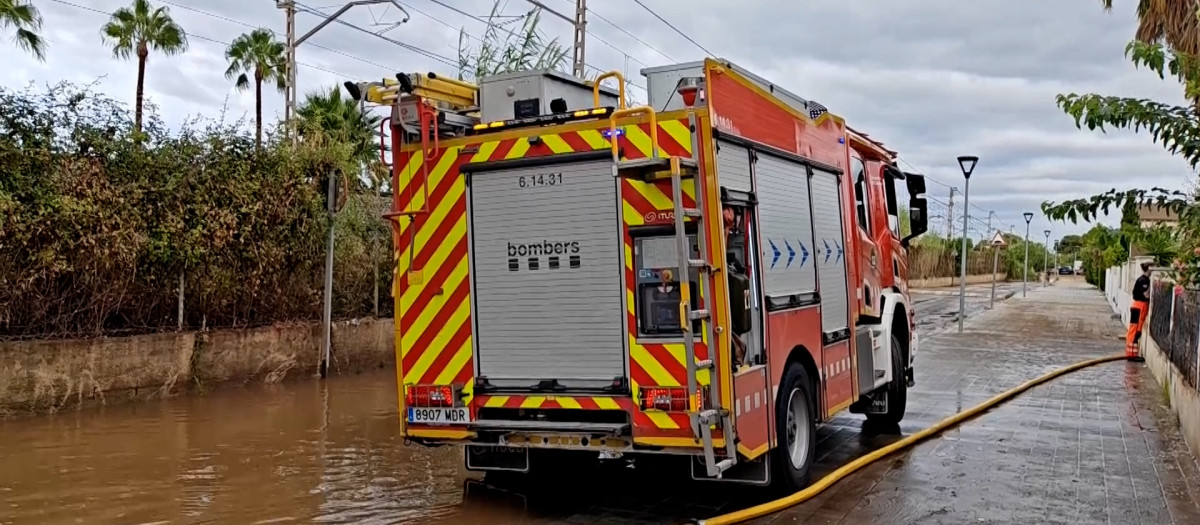 Once heridos en Tarragona por las lluvias y 300 desalojados