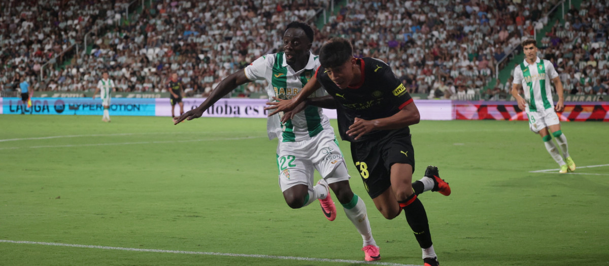 Momento del partido entre el Córdoba y el Gerona
