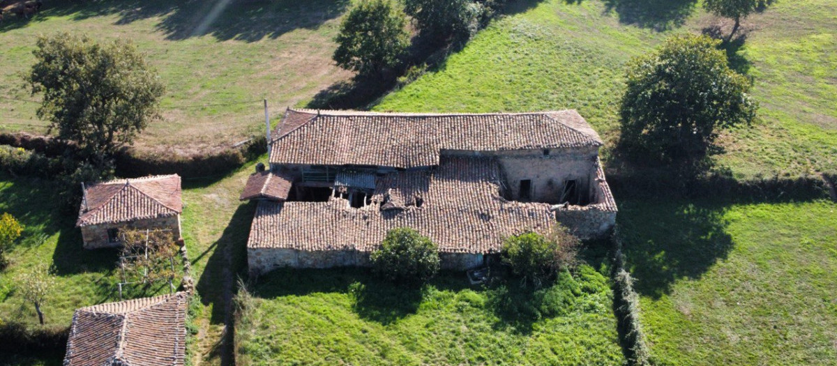 Donelle, aldea abandonada en Sober (Lugo)