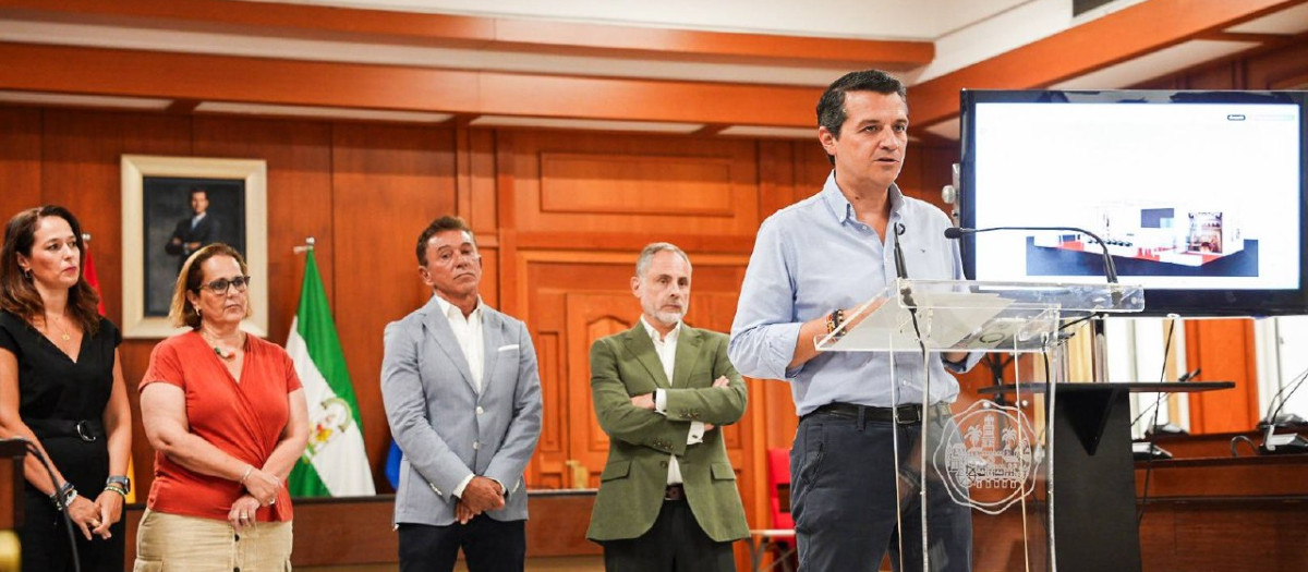 José María Bellido, durante la presentación de la participación de Córdoba en Madridjoya, en la que ha sido preguntado también sobre los presupuesto 2027