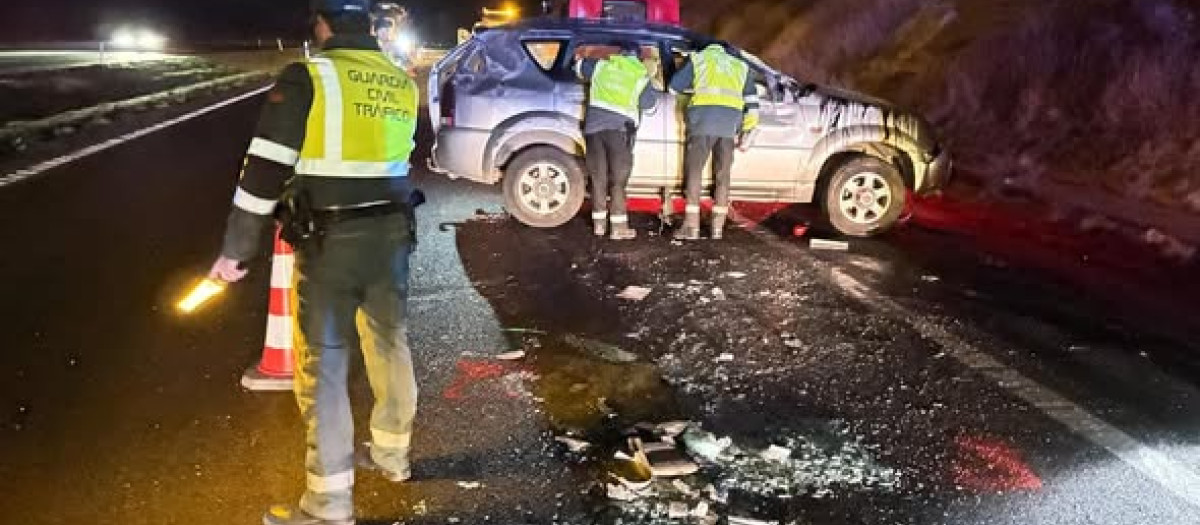 Los agentes realizan un informe completo de lo ocurrido