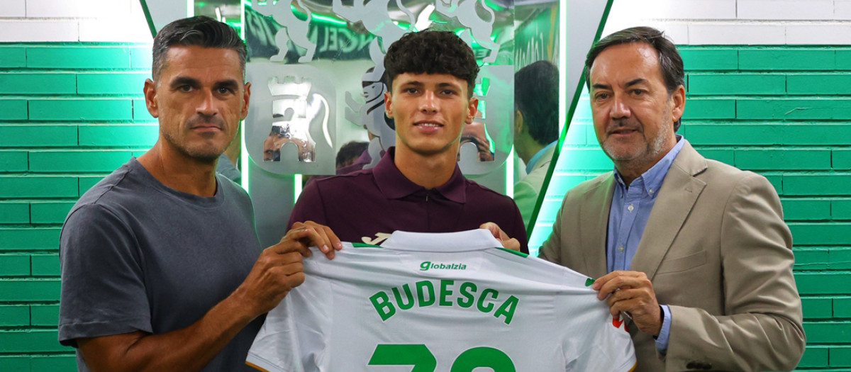 Budesca en su puesta de largo como jugador del Córdoba