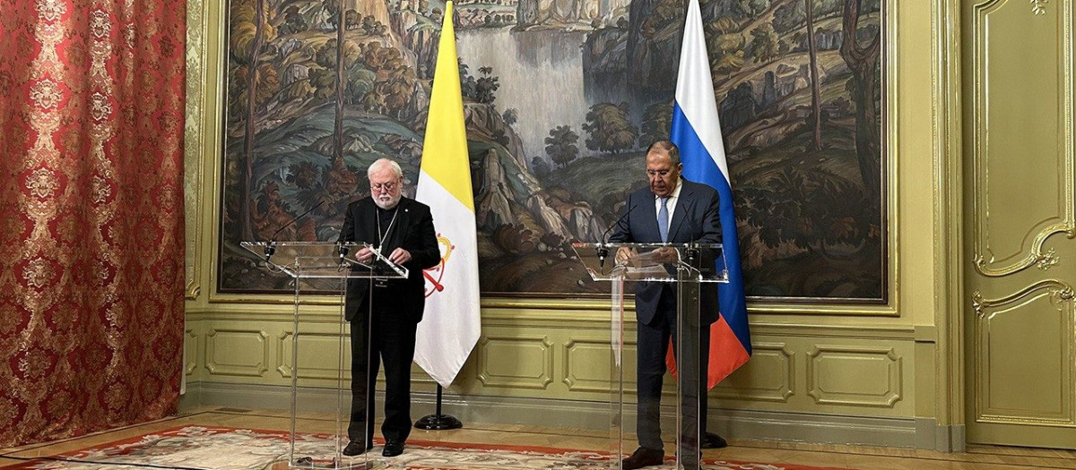La conferencia de prensa conjunta del arzobispo Gallagher con el ministro de Relaciones Exteriores ruso, Lavrov.