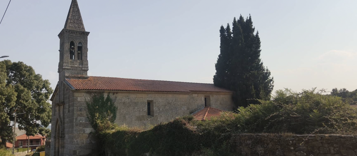 Iglesia de Parada de Ribeira