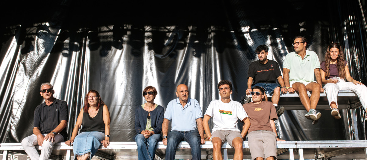 Comisión de fiestas de Villamanín (León)

REMITIDA / HANDOUT por MOVISTAR PLUS
Fotografía remitida a medios de comunicación exclusivamente para ilustrar la noticia a la que hace referencia la imagen, y citando la procedencia de la imagen en la firma
01/9/2026